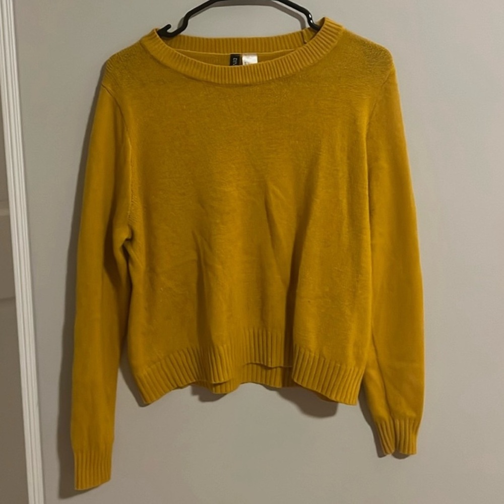 H&M mustard knit sweater
